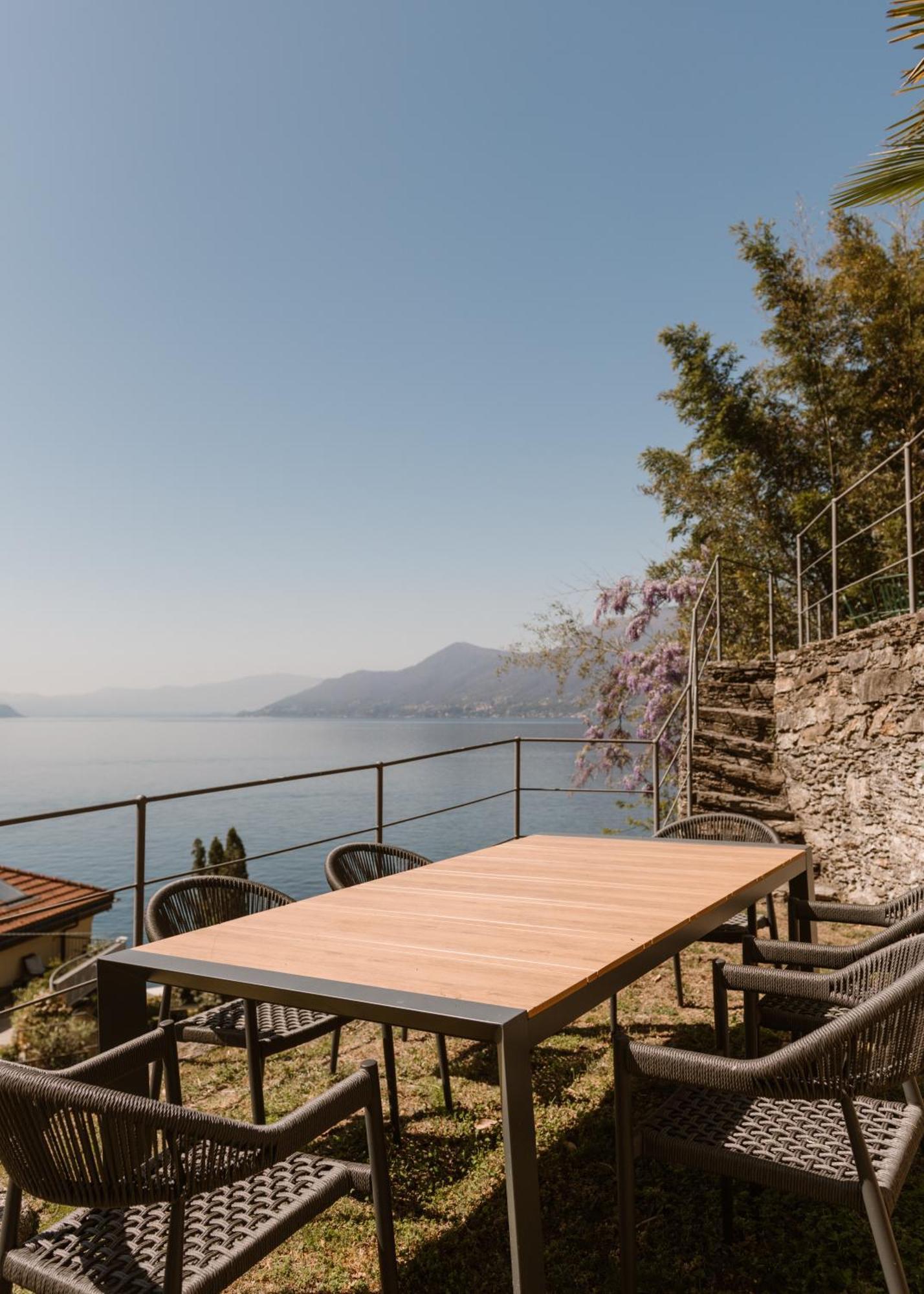 Charming Moment Di Villa Porta - Casa Dolce Luino Exterior foto